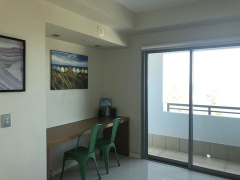 Proximity Waterfront Apartments - Hotel Gold Coast 18