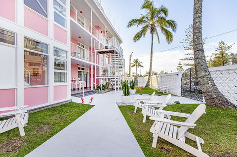 The Pink Hotel Coolangatta - Hotel Gold Coast 0