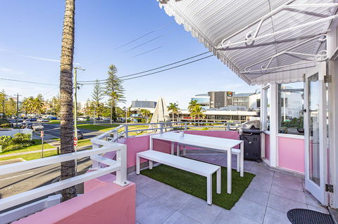 The Pink Hotel Coolangatta - Hotel Gold Coast 6