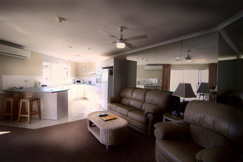 Grosvenor Beachfront Apartments Surfers Paradise - Hotel Gold Coast 9
