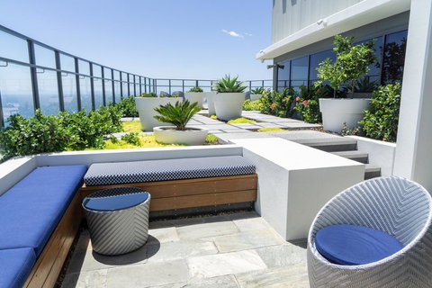 Rhapsody Resort - Official - Hotel Gold Coast 7