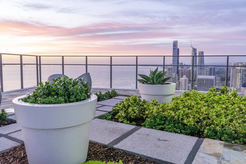 Rhapsody Resort - Official - Hotel Gold Coast 10