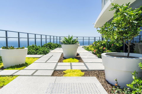 Rhapsody Resort - Official - Hotel Gold Coast 3