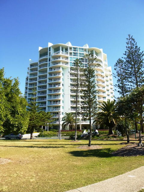 Crystal Bay On The Broadwater - Hotel Gold Coast 2