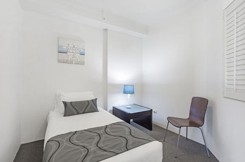 Crystal Bay On The Broadwater - Hotel Gold Coast 21