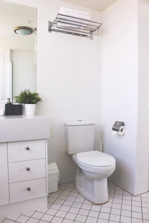 Crystal Bay On The Broadwater - Hotel Gold Coast 16