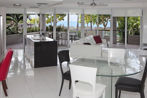 Vision Apartments - Hotel Gold Coast 3