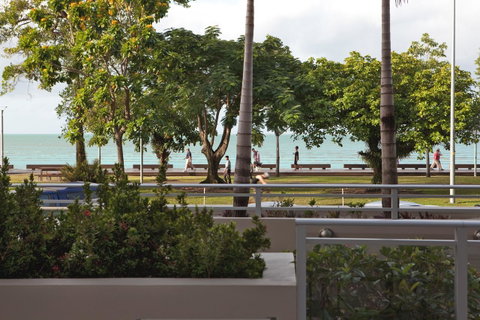 Vision Apartments - Hotel Gold Coast 4