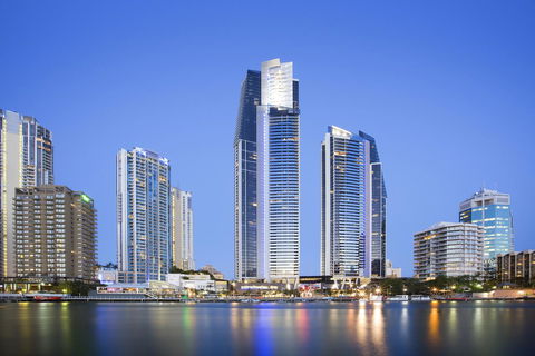 Mantra Circle On Cavill - Hotel Gold Coast 0