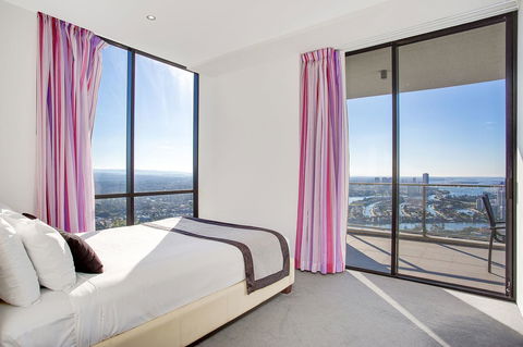 Mantra Circle On Cavill - Hotel Gold Coast 7