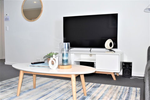 Gold Coast Private Apartments - H Residences, Surfers Paradise - Hotel Gold Coast 14