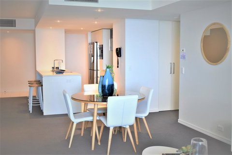 Gold Coast Private Apartments - H Residences, Surfers Paradise - Hotel Gold Coast 12