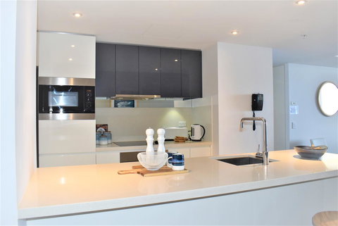 Gold Coast Private Apartments - H Residences, Surfers Paradise - Hotel Gold Coast 7