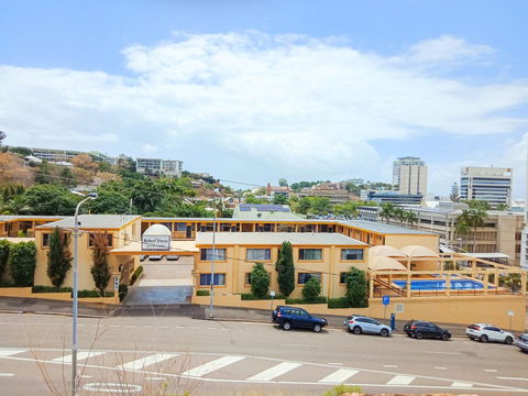 The Robert Towns - Hotel Gold Coast 13