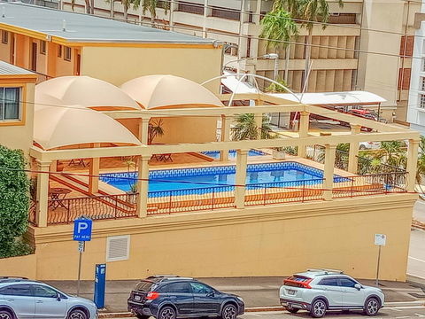 The Robert Towns - Hotel Gold Coast 15