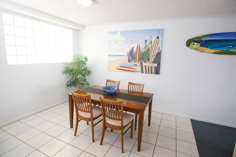 San Marino By The Sea Apartments - Hotel Gold Coast 5