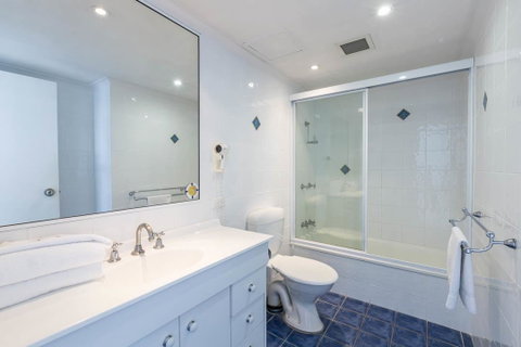 South Pacific Plaza - Official - Hotel Gold Coast 21