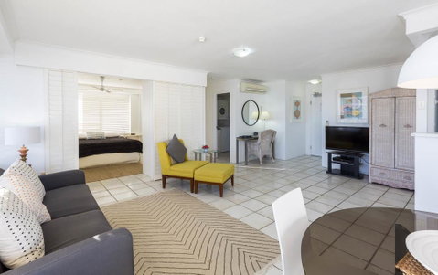 South Pacific Plaza - Official - Hotel Gold Coast 25