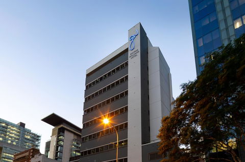 George Williams Hotel - Hotel Gold Coast 0