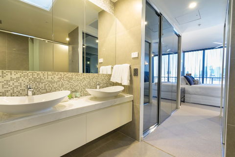 Arena Apartments By CLLIX - Hotel Gold Coast 14