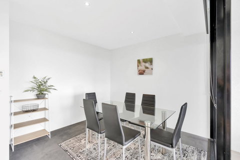 Circle On Cavill, Apartments And Sub Penthouses - We Accommodate - Hotel Gold Coast 11