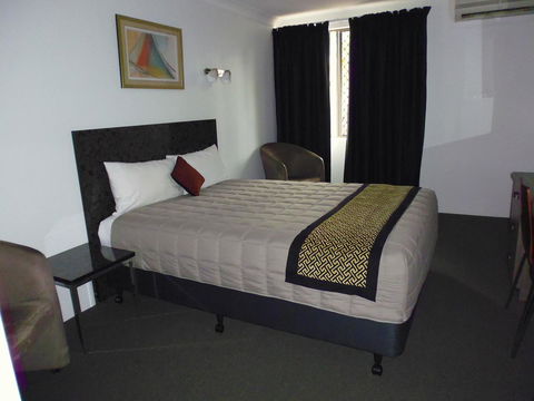 Burke & Wills Motor Inn - Hotel Gold Coast 5