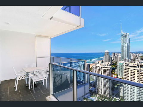 H Star Residences-- Paradise Stayz - Hotel Gold Coast 18
