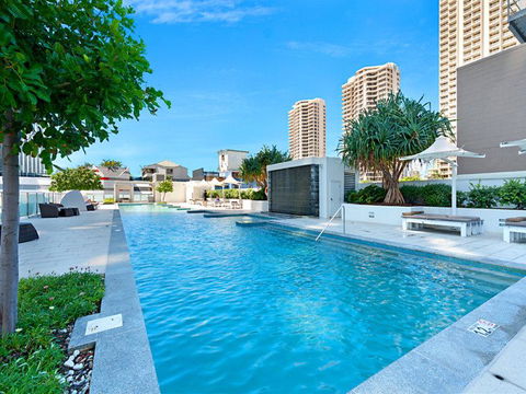 H Star Residences-- Paradise Stayz - Hotel Gold Coast 25