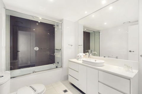 H Star Residences-- Paradise Stayz - Hotel Gold Coast 0