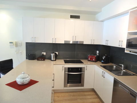 Waterfront Resort Villa With Buggy - Hotel Gold Coast 7