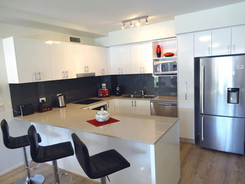 Waterfront Resort Villa With Buggy - Hotel Gold Coast 5