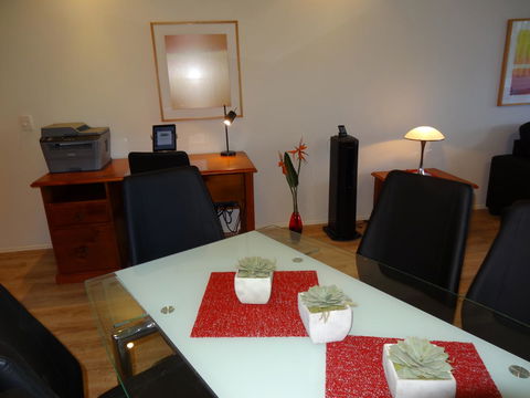 Waterfront Resort Villa With Buggy - Hotel Gold Coast 8