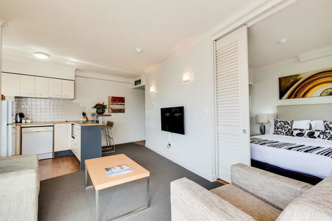 Central Cosmo Apartment Hotel - Hotel Gold Coast 29