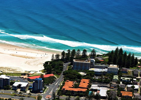 Komune Resort And Beach Club Greenmount Beach - Hotel Gold Coast 3