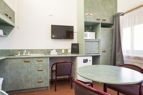 Downs Motel - Hotel Gold Coast 10