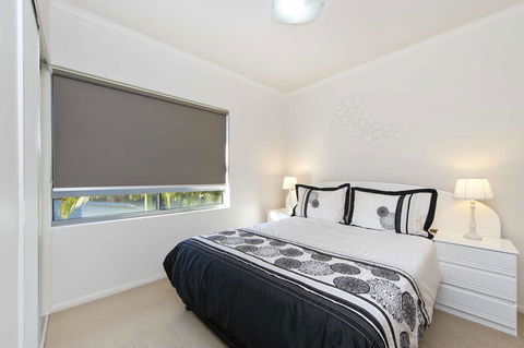 On The Bay Apartments - Hotel Gold Coast 23