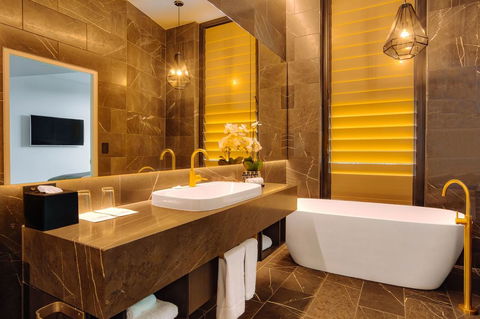Eatons Hill Hotel - Hotel Gold Coast 14