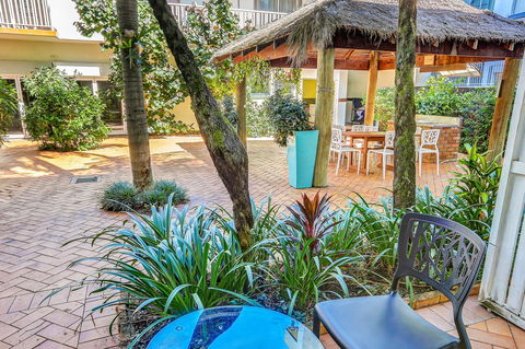 Coral Tree Inn - Hotel Gold Coast 10