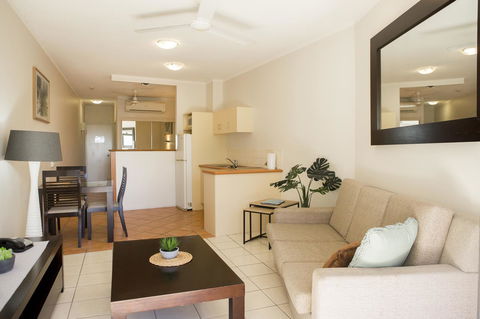 Amaroo At Trinity - Hotel Gold Coast 26