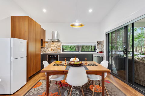 Bower 63 - Hotel Gold Coast 2