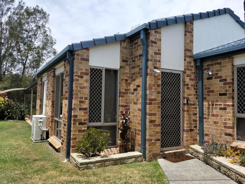 Waterfront Theme Park Getaway - Hotel Gold Coast 13