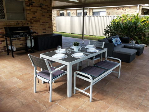 Waterfront Theme Park Getaway - Hotel Gold Coast 15