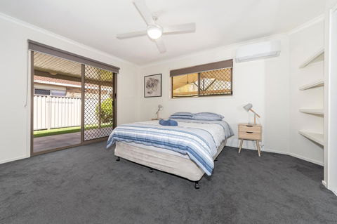 Waterfront Theme Park Getaway - Hotel Gold Coast 7