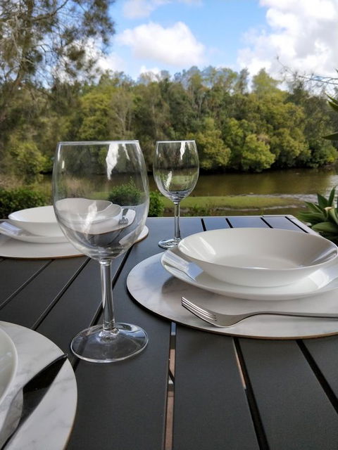 Waterfront Theme Park Getaway - Hotel Gold Coast 18