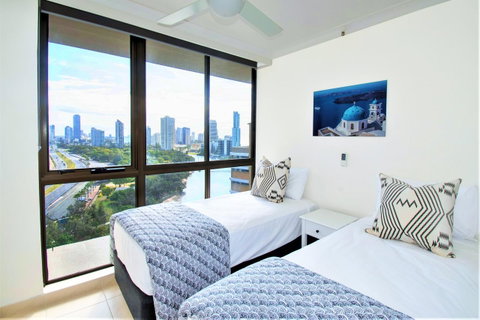 Capricorn One Beachside Holiday Apartments - Official - Hotel Gold Coast 28