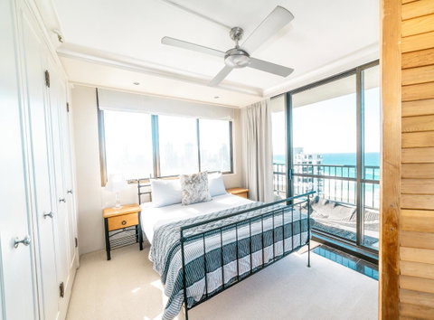 Capricorn One Beachside Holiday Apartments - Official - Hotel Gold Coast 7