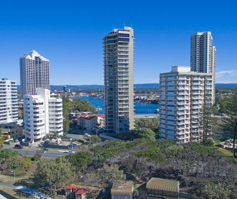 Capricorn One Beachside Holiday Apartments - Official - Hotel Gold Coast 8
