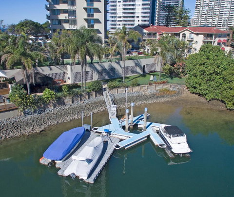 Capricorn One Beachside Holiday Apartments - Official - Hotel Gold Coast 13