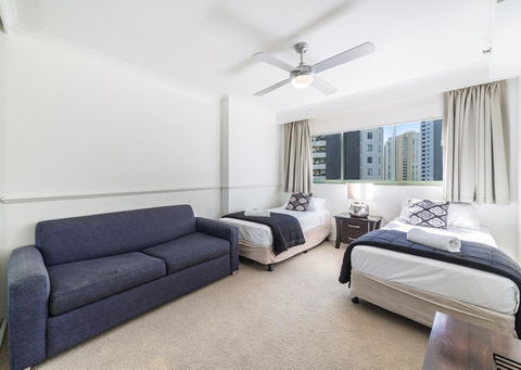 The Meriton Apartments On Main Beach - Hotel Gold Coast 17