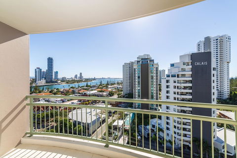 The Meriton Apartments On Main Beach - Hotel Gold Coast 7